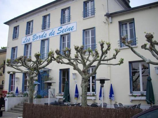 Logis Hotel & Restaurant - Les Bords De Seine 拉罗什基永 外观 照片